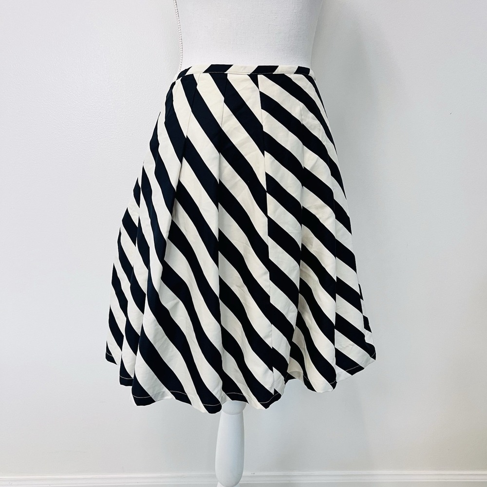 Women's Black/ Cream White Pleated Striped Layered Circle Skirt Size XS